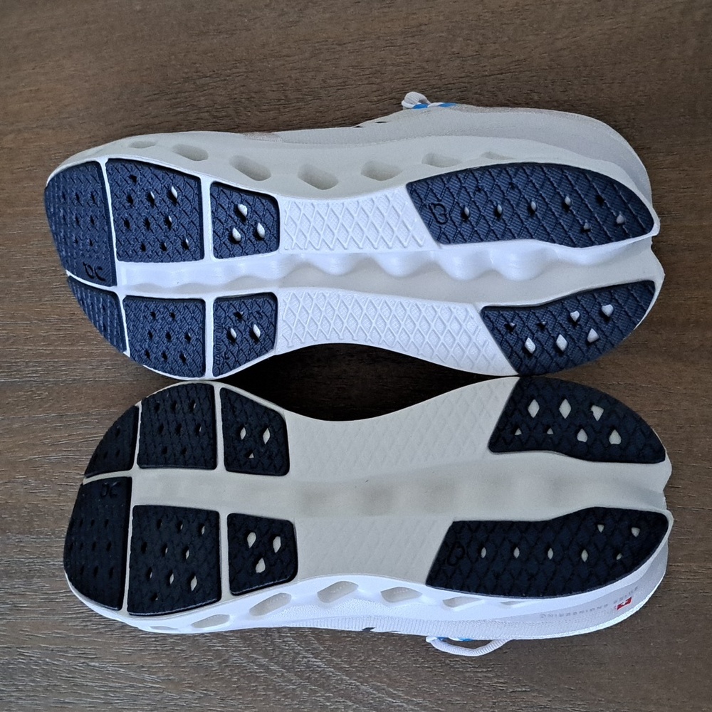 On Cloudsurfer 2 - Color: Pearl / Ivory - Size: Women 9 - Picture 8 of 9